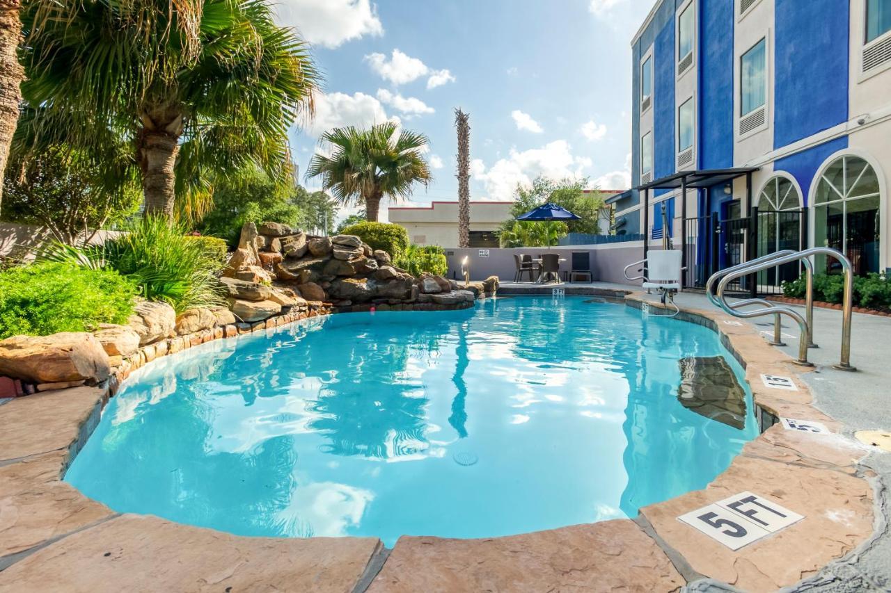 יוסטון Comfort Inn & Suites Fm1960-Champions מראה חיצוני תמונה