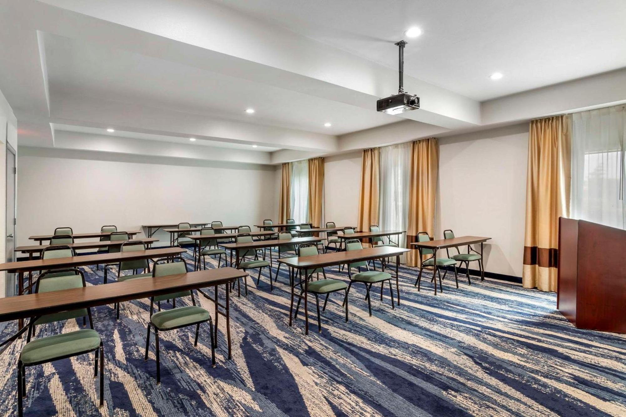 יוסטון Comfort Inn & Suites Fm1960-Champions מראה חיצוני תמונה